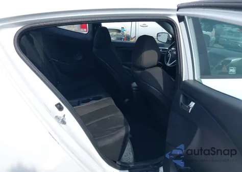 2016 Hyundai Veloster z USA, uszkodzony, nr VIN KMHTC6AD4GU297765